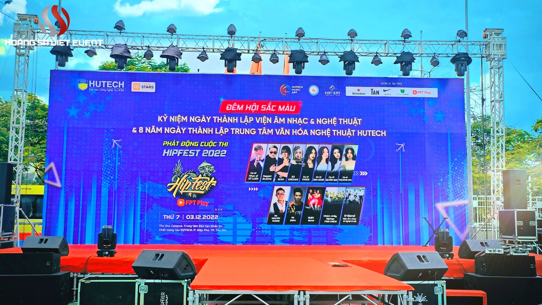 ĐÊM HỘI SẮC MÀU TẠI HUTECH CAMPUS THỦ ĐỨC