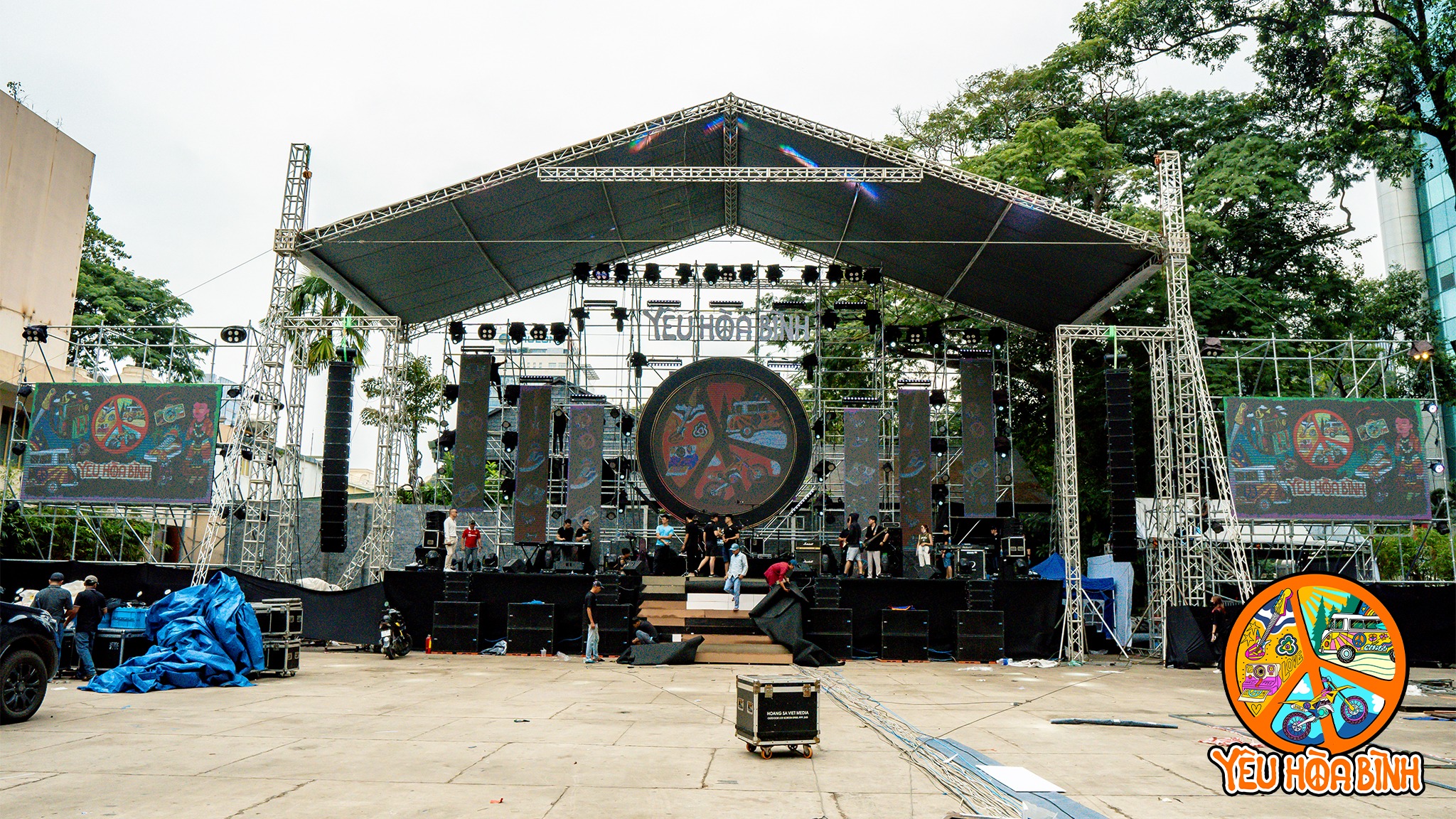 Sân khấu ngoài trời