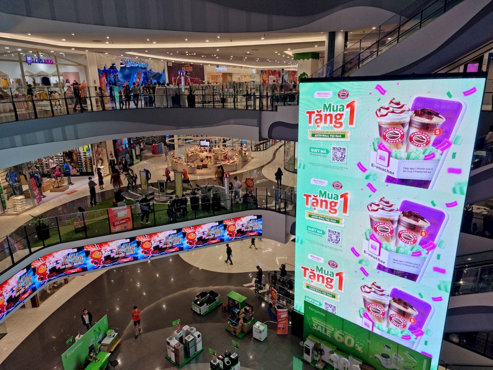 LED Screens in Shopping Malls LED Screens in Shopping Malls