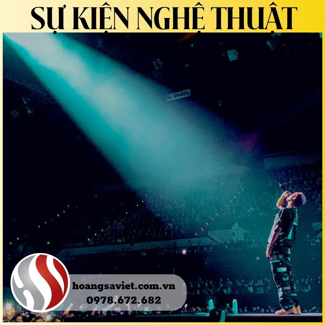 follow lights in art events