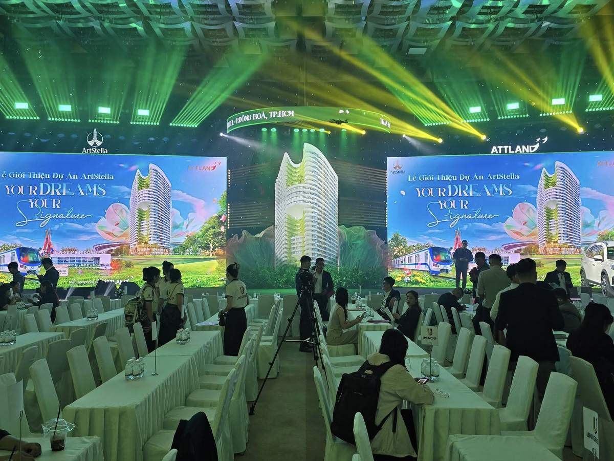 Trang thiết bị sự kiện đời mới nhất được HSVE lắp đặt thực tế tại hội trường tổ chức.