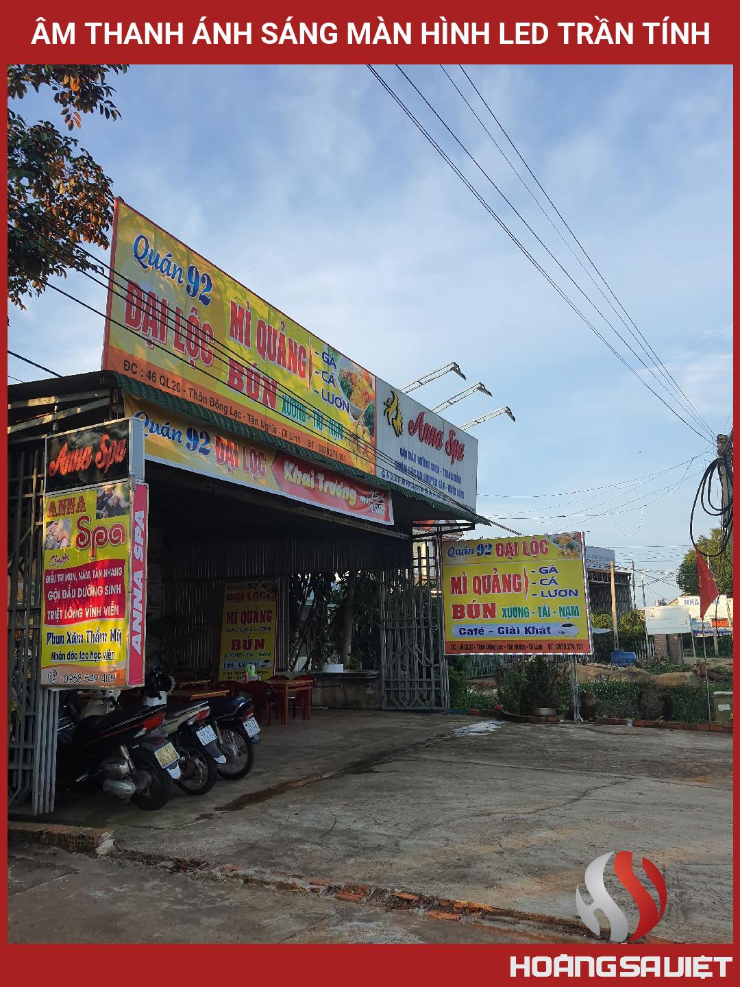 Âm Thanh Ánh Sáng Màn Hình Led Trần Tính Âm Thanh Ánh Sáng Màn Hình Led Trần Tính