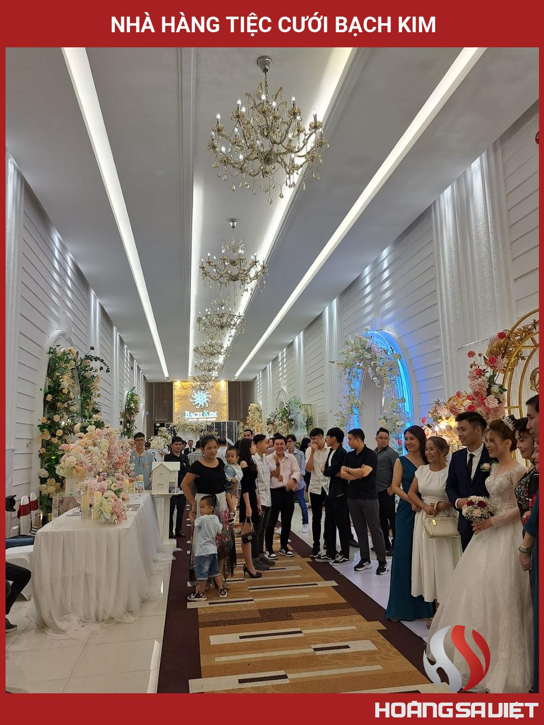 NHÀ HÀNG TIỆC CƯỚI Bạch Kim NHÀ HÀNG TIỆC CƯỚI Bạch Kim