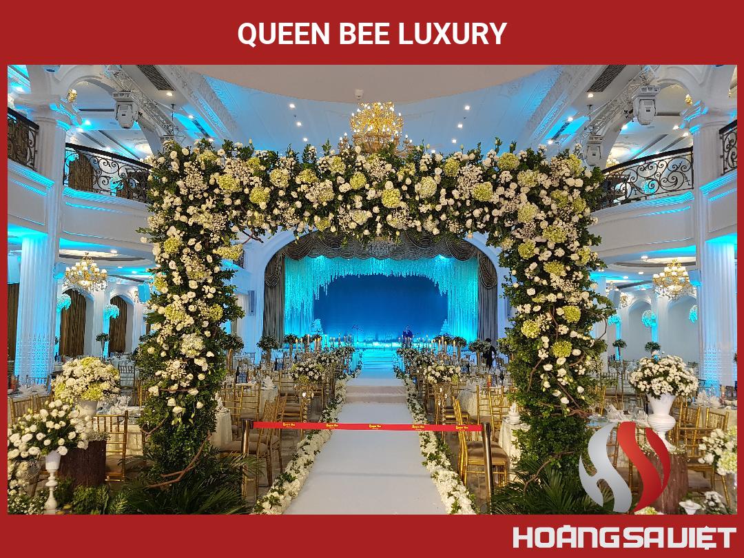 Queen Bee Luxury Queen Bee Luxury