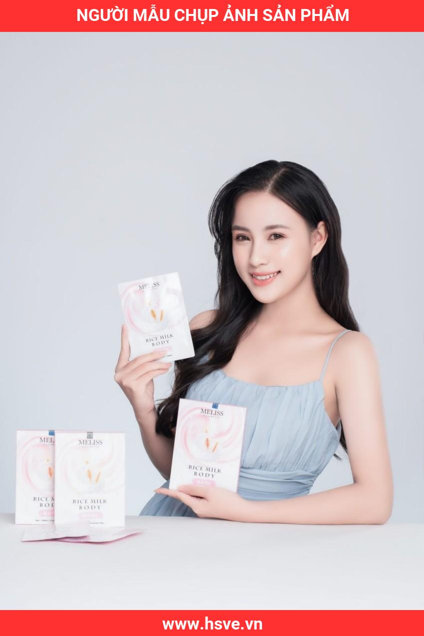 người mẫu chụp ảnh sản phẩm người mẫu chụp ảnh sản phẩm