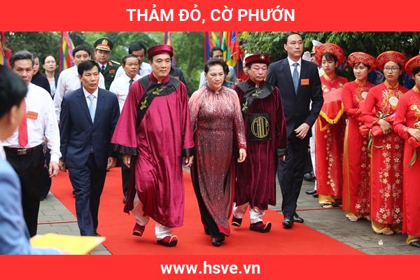 thảm đỏ, cờ phướn thảm đỏ, cờ phướn